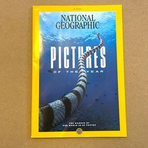 National Geographic Pictures Of The Year 12.2023 *free with bundle*